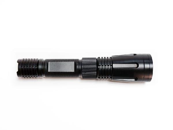 An ninh guard hot bán khó khăn 1x18650 có thể sạc lại tiện dụng siêu sáng IP67 thời gian làm việc dài XML T6 đèn pin