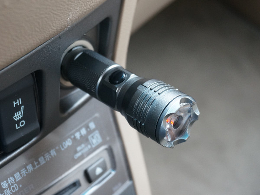 Đèn pin Edc khẩn cấp sáng, đèn chiếu sáng Breaker IP44 Edc Đèn pin chiến thuật