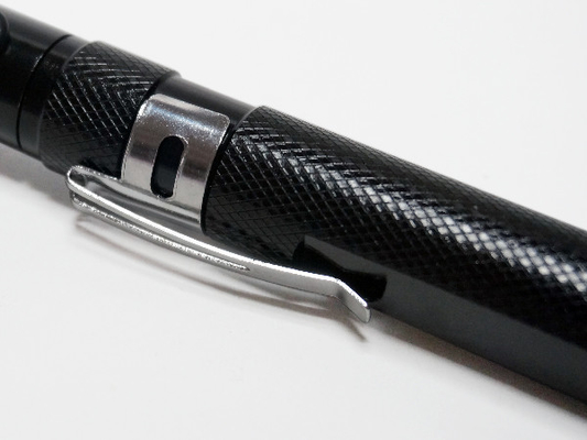 2 nam châm Focus điều chỉnh ngoài trời LED Flashlight Torch cho khẩn cấp