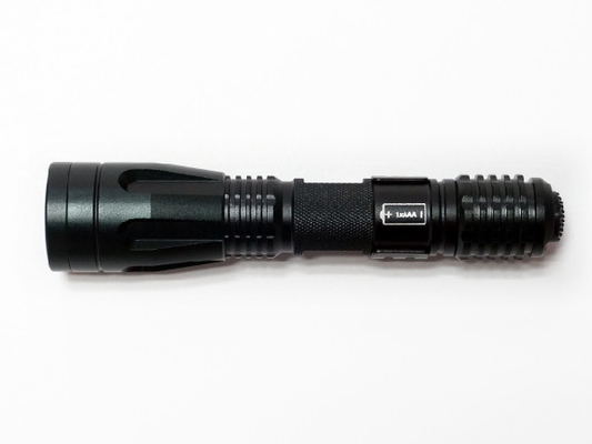 Hộ gia đình IPX7 Cree chống thấm nước Led Đèn pin chiến thuật Push Button Chuyển