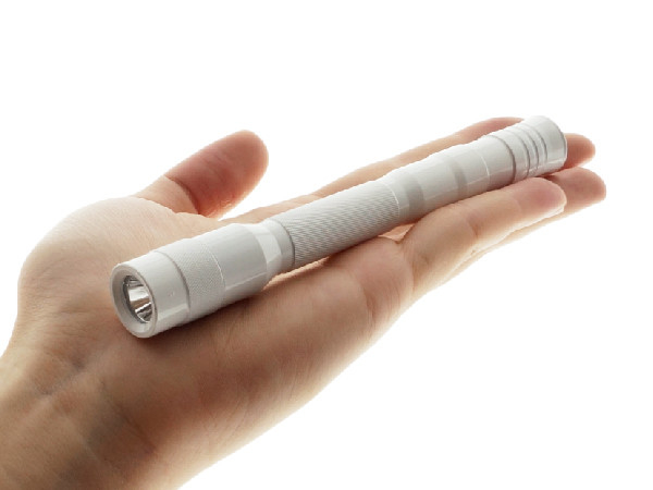 Nhỏ đầy màu sắc IPX4 Led Pocket Pen Đèn pin tùy biến Shell màu